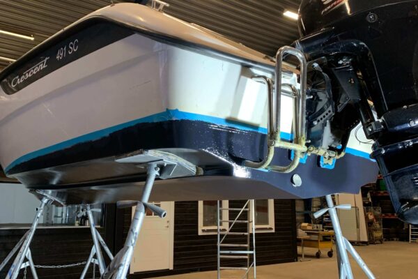 bottenmålning av uppmärkning av vattenlinje