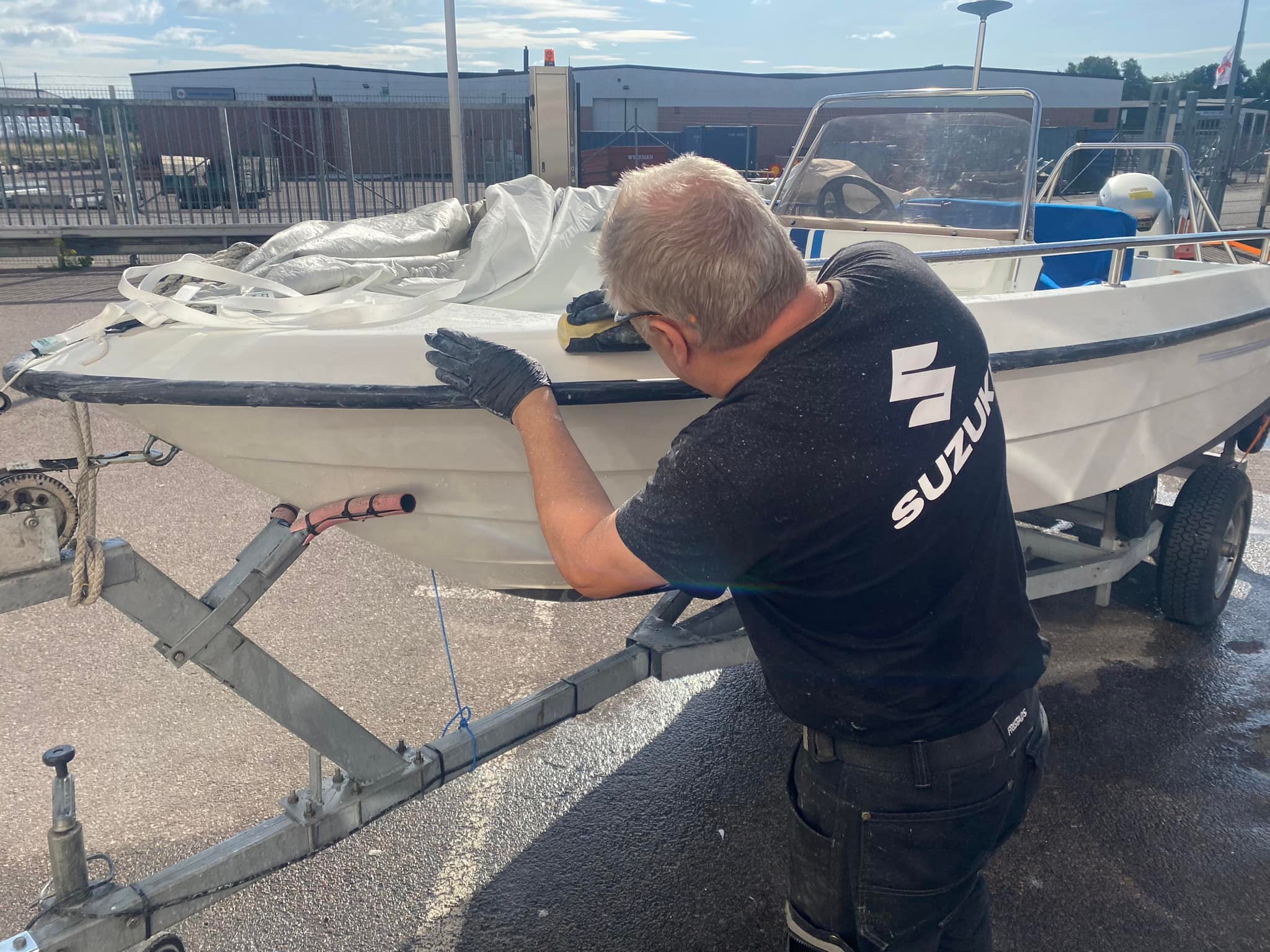 plastreparationer på båtar