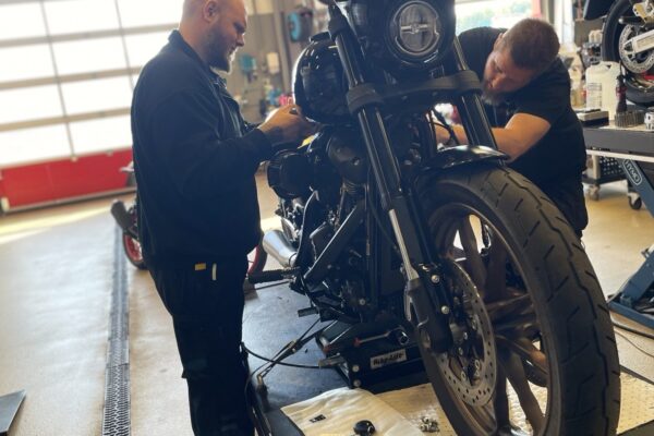 motorcykel verkstad